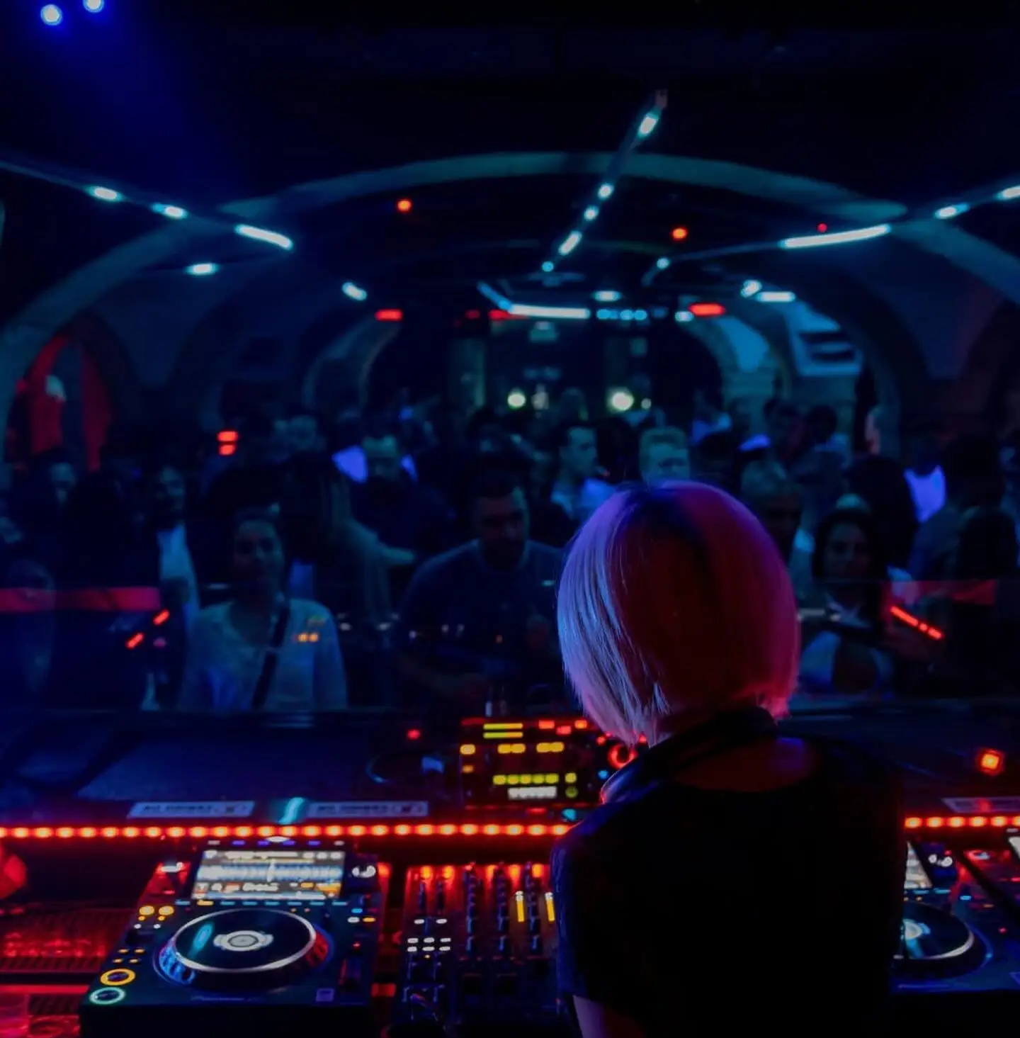 Discoteca Kremlin tem uma capacidade de 600 pessoas