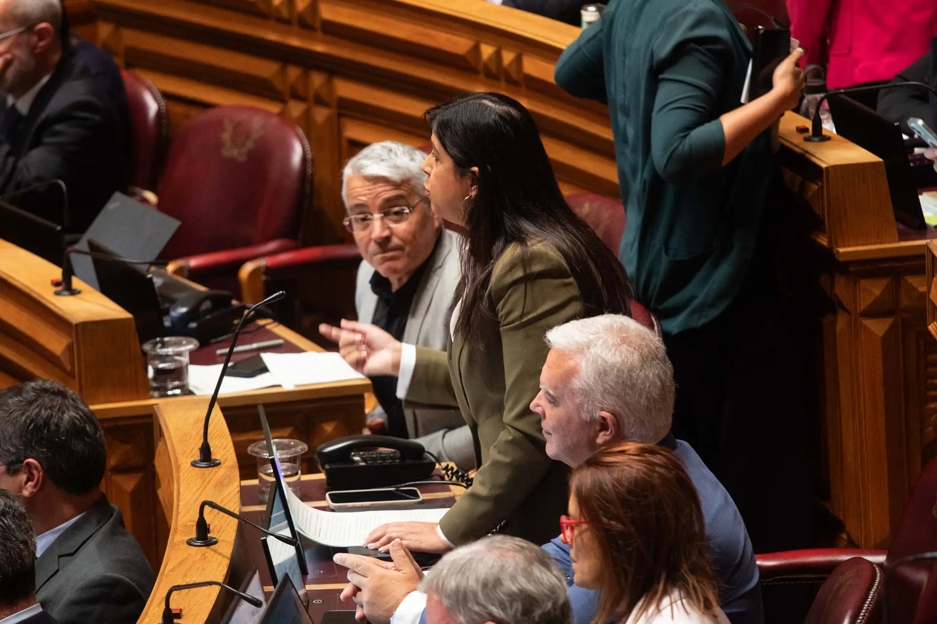“Asquerosa” e “miséria humana”: Sousa Real anuncia queixa contra os deputados do Chega Rita Matias e Rodrigo Taxa devido a insultos