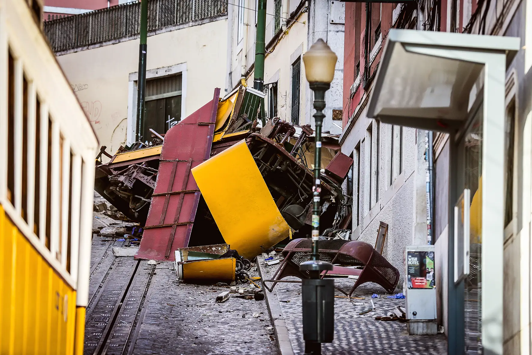 Acidente do elevador da Glória fez 16 mortos