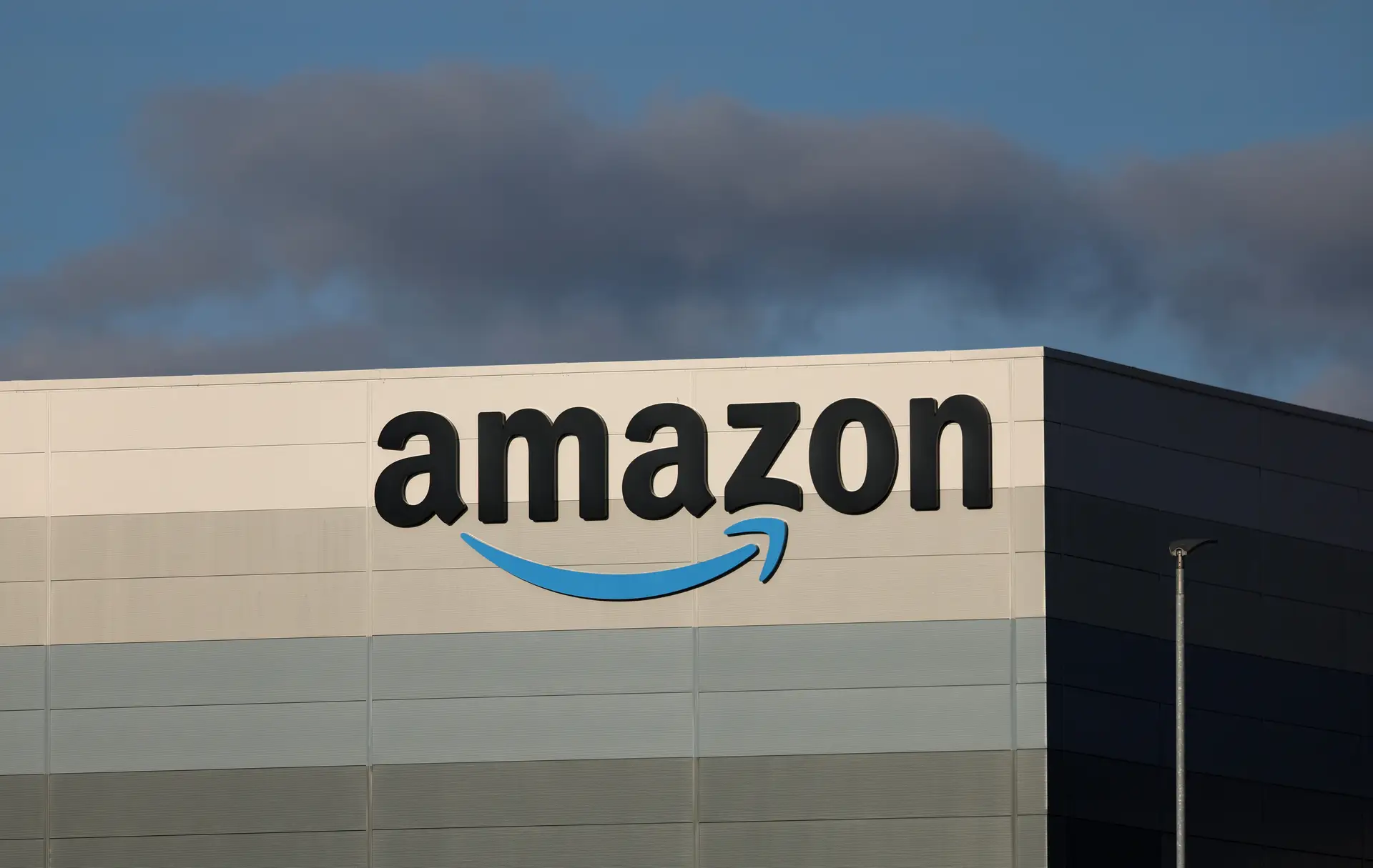 Amazon paga 2,5 mil milhões de dólares