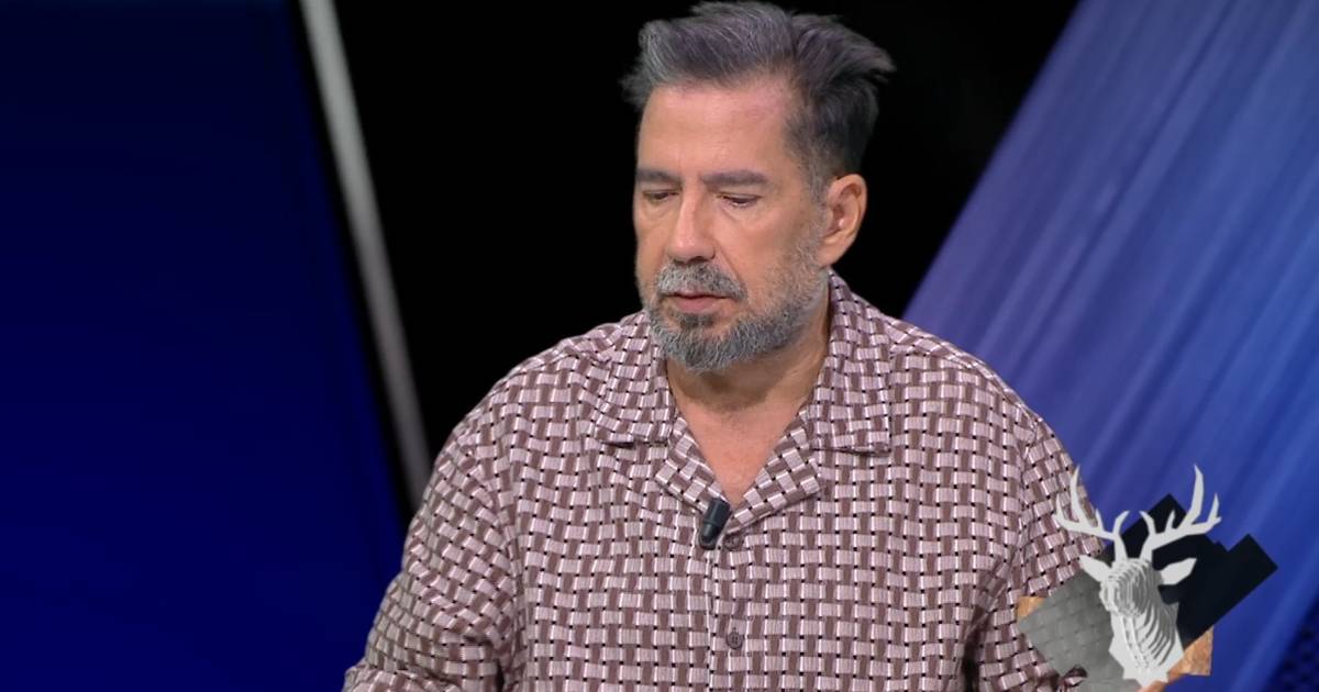 “Passaram 10 meses e o elevador de minha casa continua avariado. Tenho vizinhos que não saem de casa desde então”