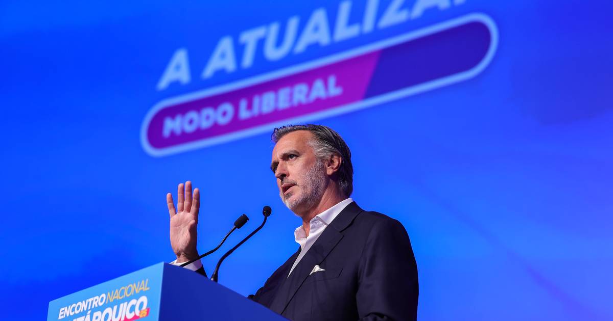 Cotrim diz que candidatura a Belém será “abrangente” e soma apoios de figuras do PSD, PS, CDS e Chega