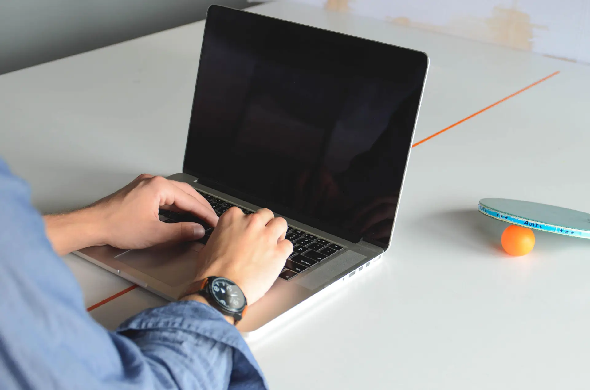 Portugueses são os que mais defendem a liberdade de expressão na internet 