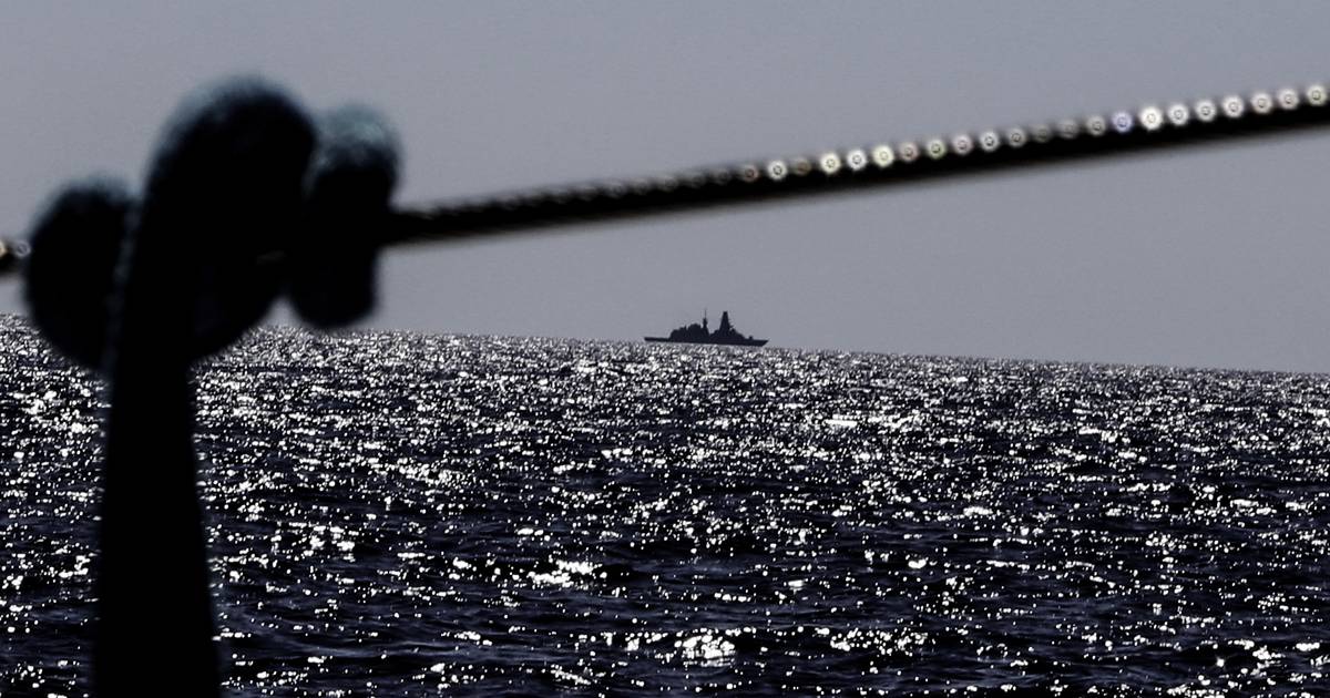 Flotilha aproxima-se de Gaza e entra em zona de risco, “navios não identificados” aproximam-se