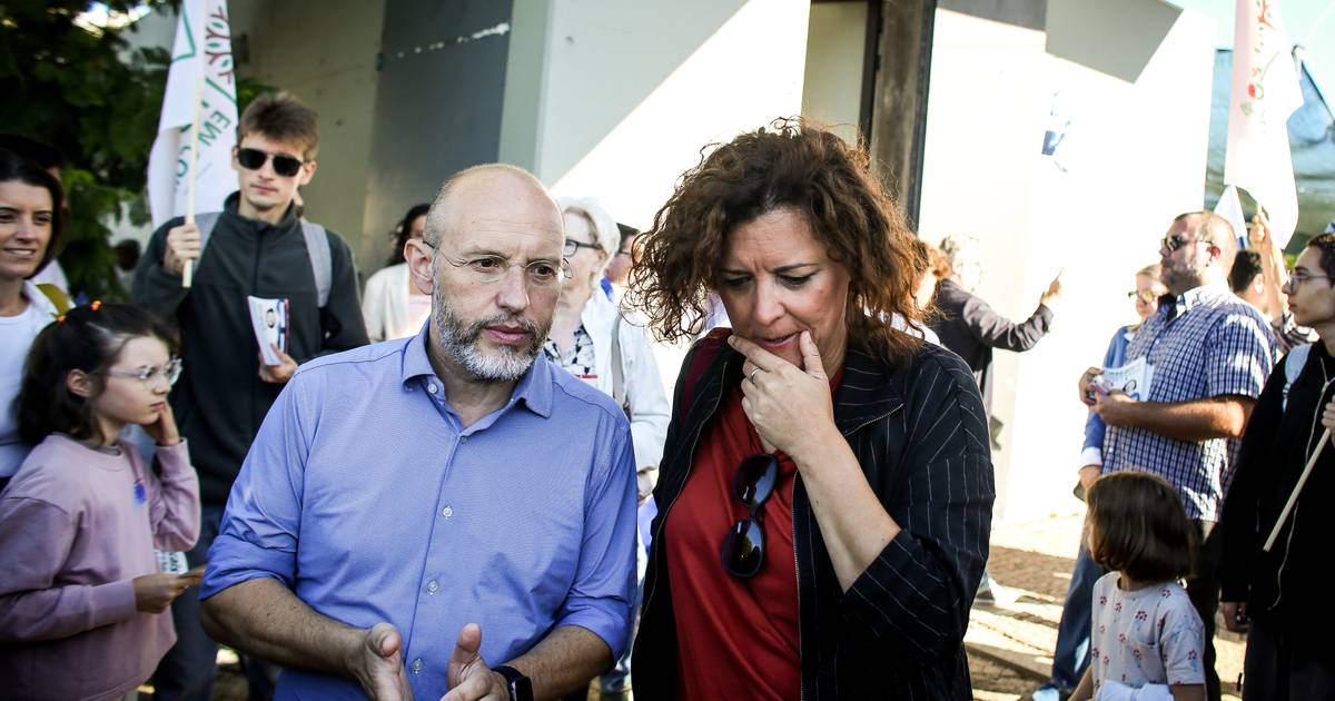 Cascais: Rui Tavares e Marisa Matias voltaram a estar "lado a lado" em campanha e apontaram ao Chega, à IL e a Moedas