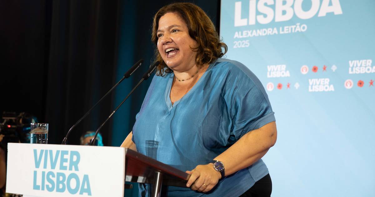 "Duvidosa legalidade": Alexandra Leitão questiona despacho de Moedas sobre alojamento local