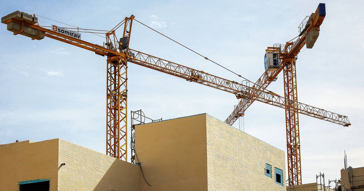 Investimento em construção em Portugal aumentou 5,5% em 2025, para €28 mil milhões