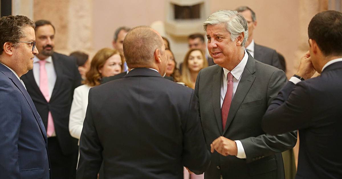 Parlamento Europeu recomenda Centeno e governador da Letónia para vice-presidência do BCE