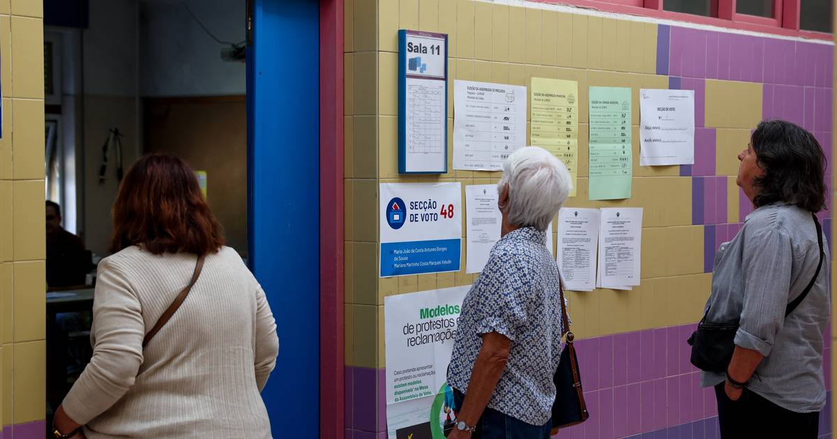 Sete autarquias que eram fiéis ao mesmo partido desde 1976 mudaram de cor: resistem apenas 17