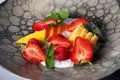 Frutos com sagu e iogurte