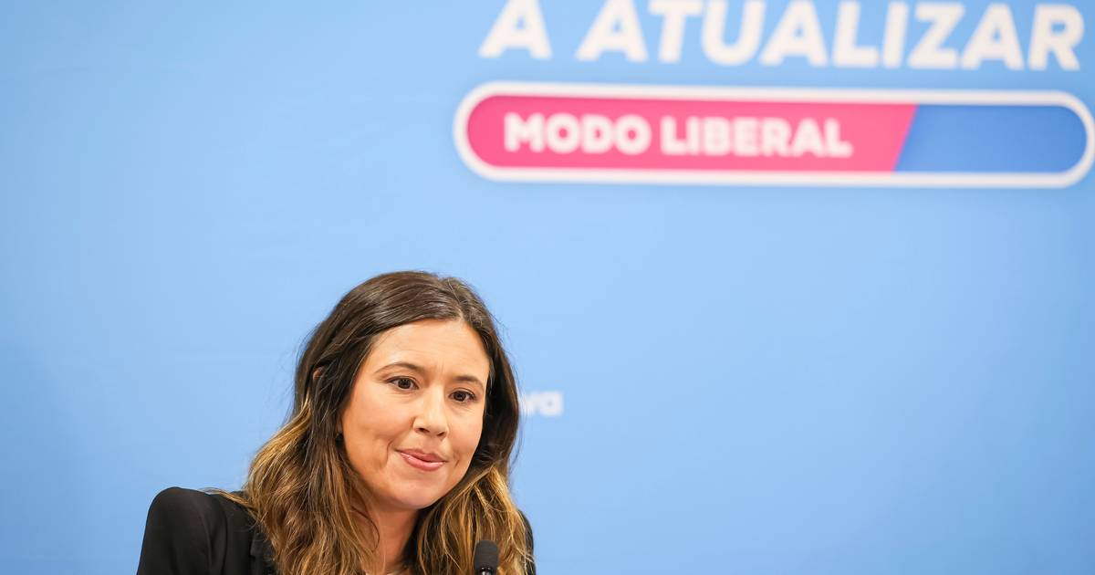 Sintra: IL retira confiança política a vereadora que aceitou integrar executivo com Chega