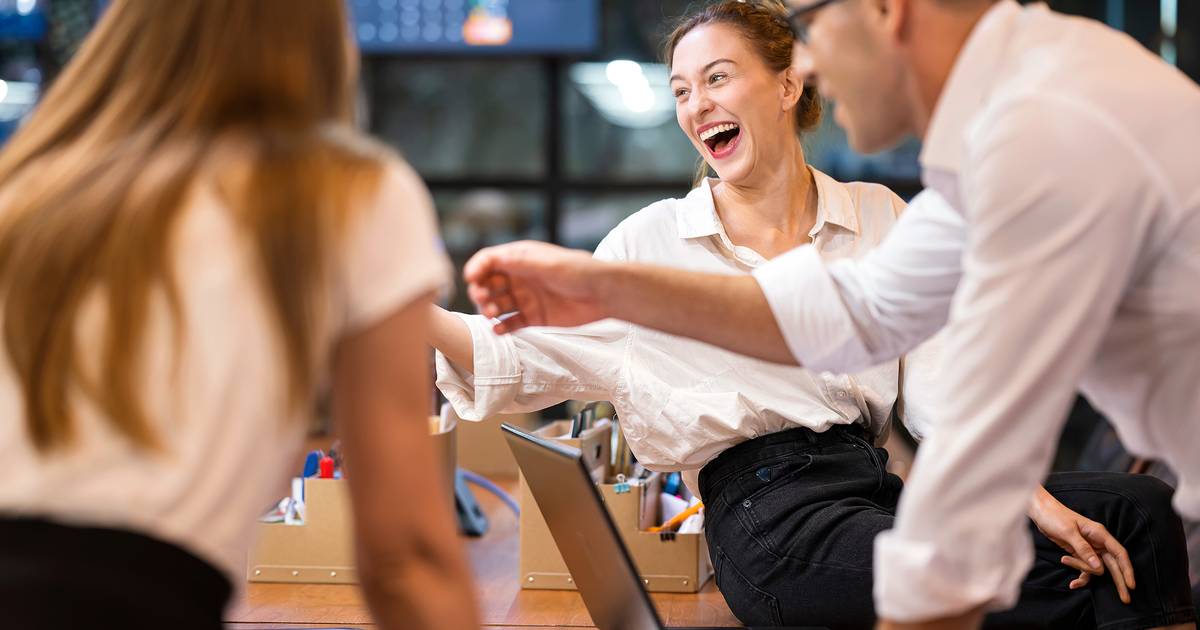 Rir pode salvar equipas no trabalho... se as piadas forem boas