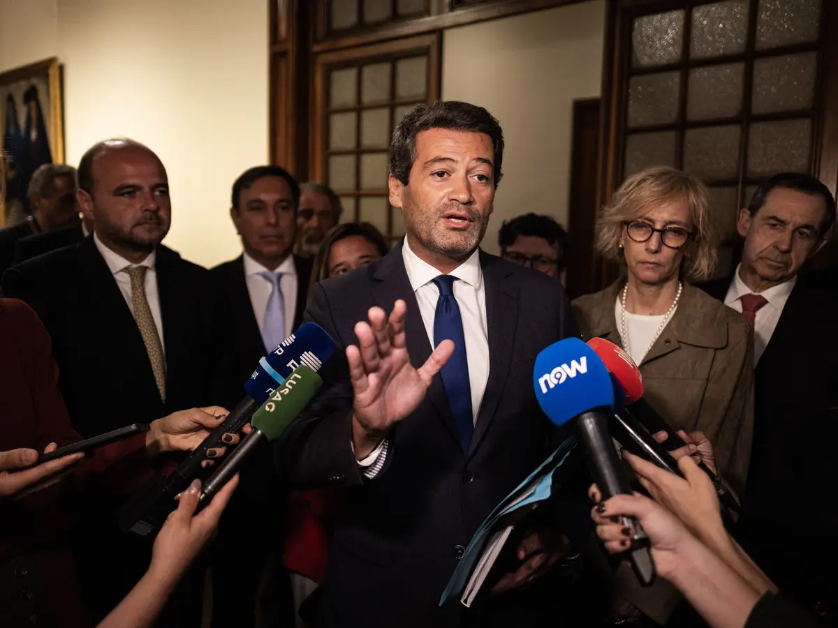 SOS Racismo apresenta queixa-crime contra André Ventura por discriminação e  incitamento ao ódio - Expresso