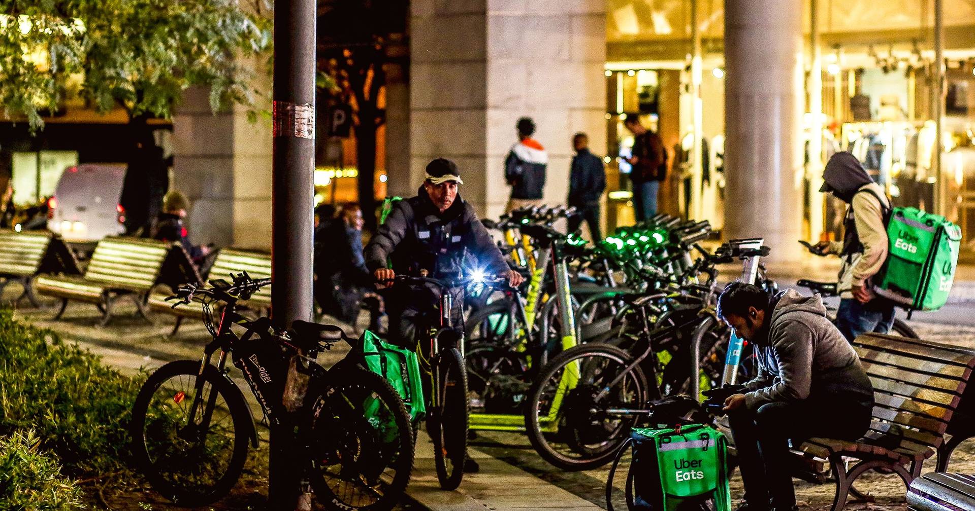 17% dos trabalhadores são estrangeiros e ganham menos que os portugueses - Expresso