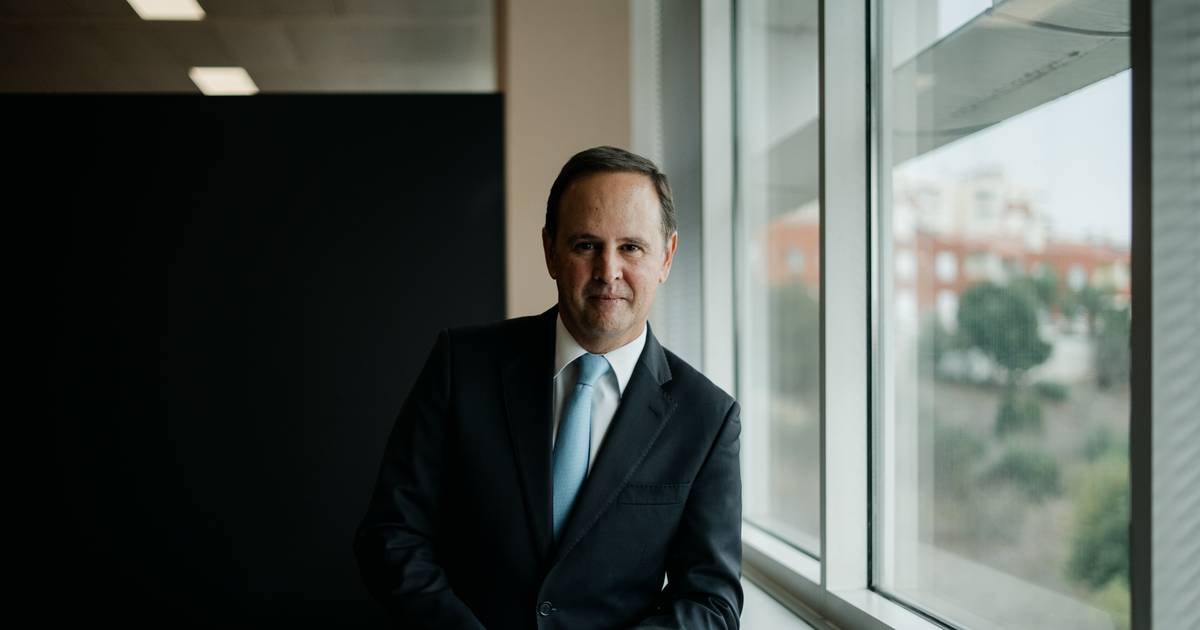 Fernando Medina: “A ministra da Saúde está sempre em negociações. Isto não é governar”