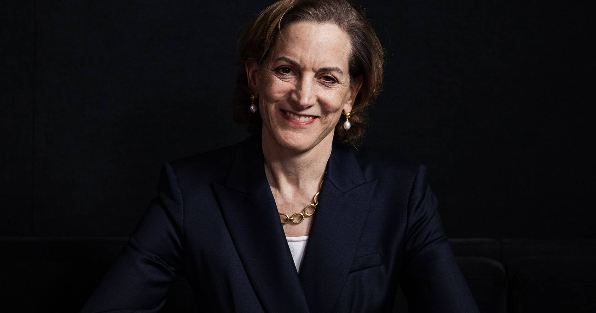 Anne Applebaum: “Não esperem até serem desafiados para se começarem a ...