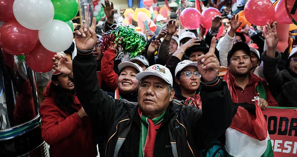 Eleições na Bolívia: tira-teimas entre dois candidatos de direita para enterrar de vez 20 anos de governação de Presidentes de esquerda