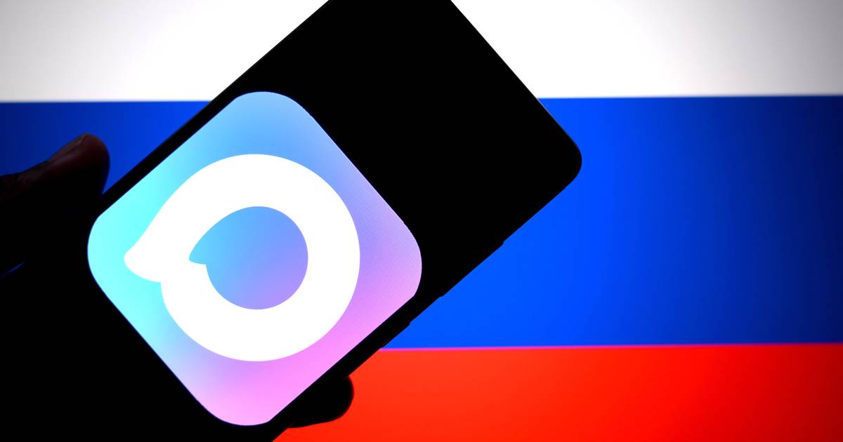Max: O novo espião russo que invadiu os telemóveis na Rússia