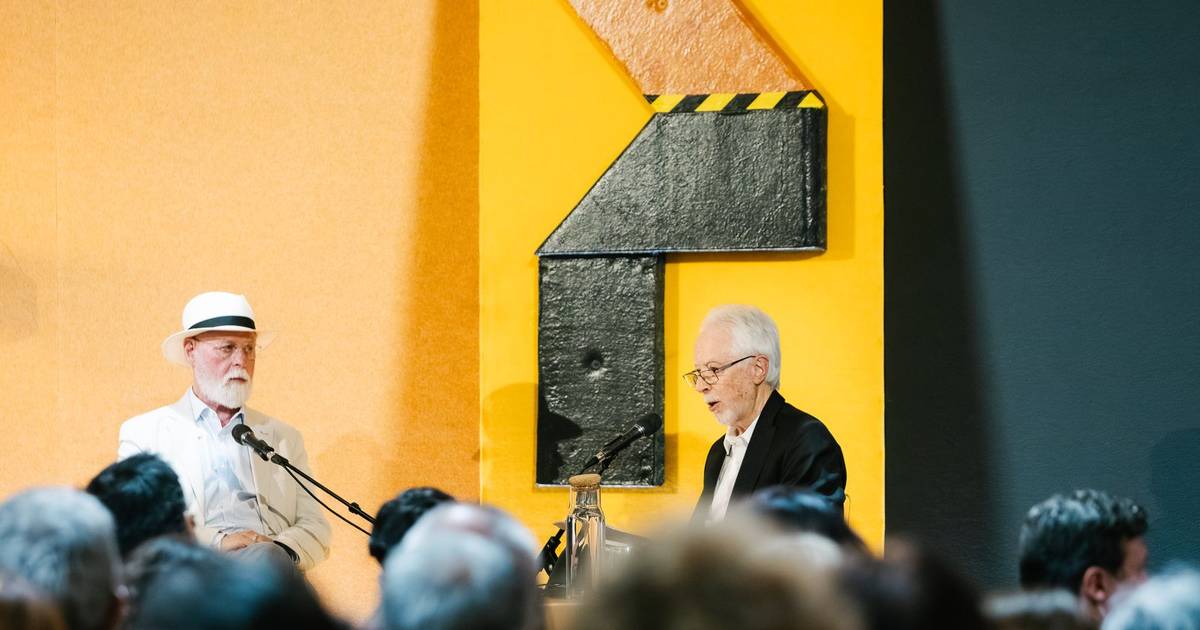 John Maxwell Coetzee falou, e fez-se silêncio em Óbidos: "Viver fora da lei só traz o pior das pessoas”