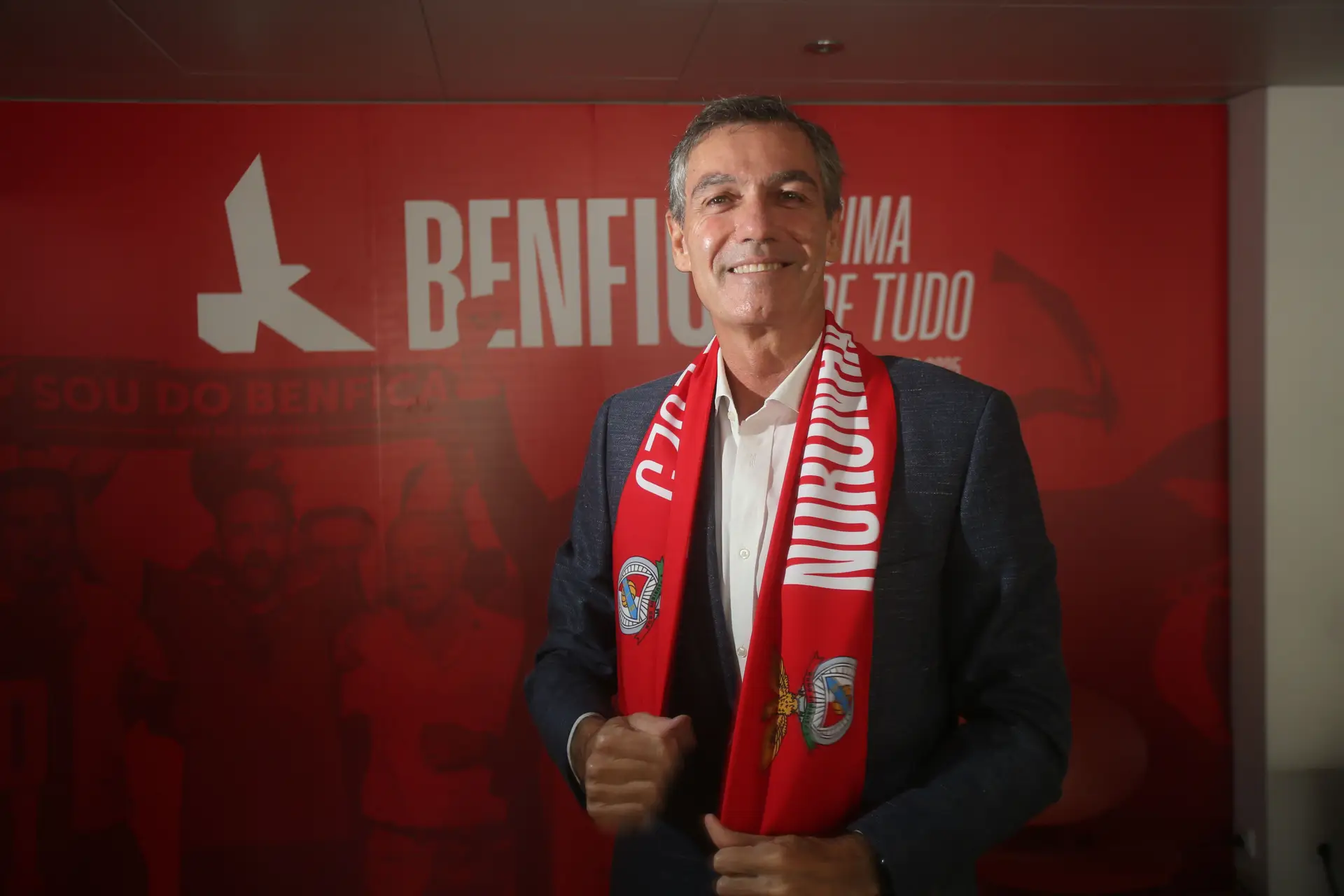 Candidato à presidência do Sport Lisboa e Benfica. 