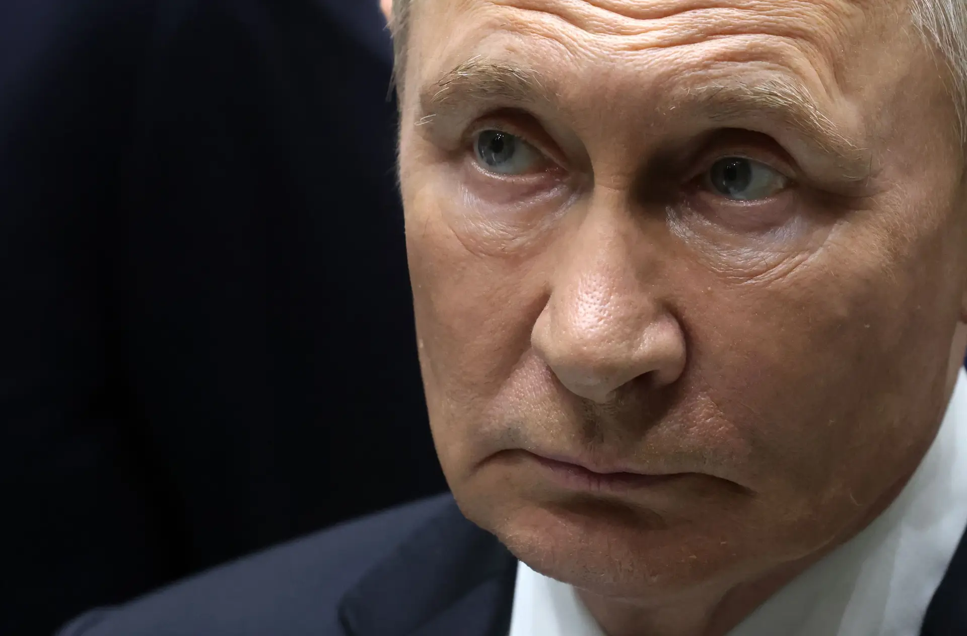 Putin diz que seria lógico um referendo na Arménia sobre eventual ...