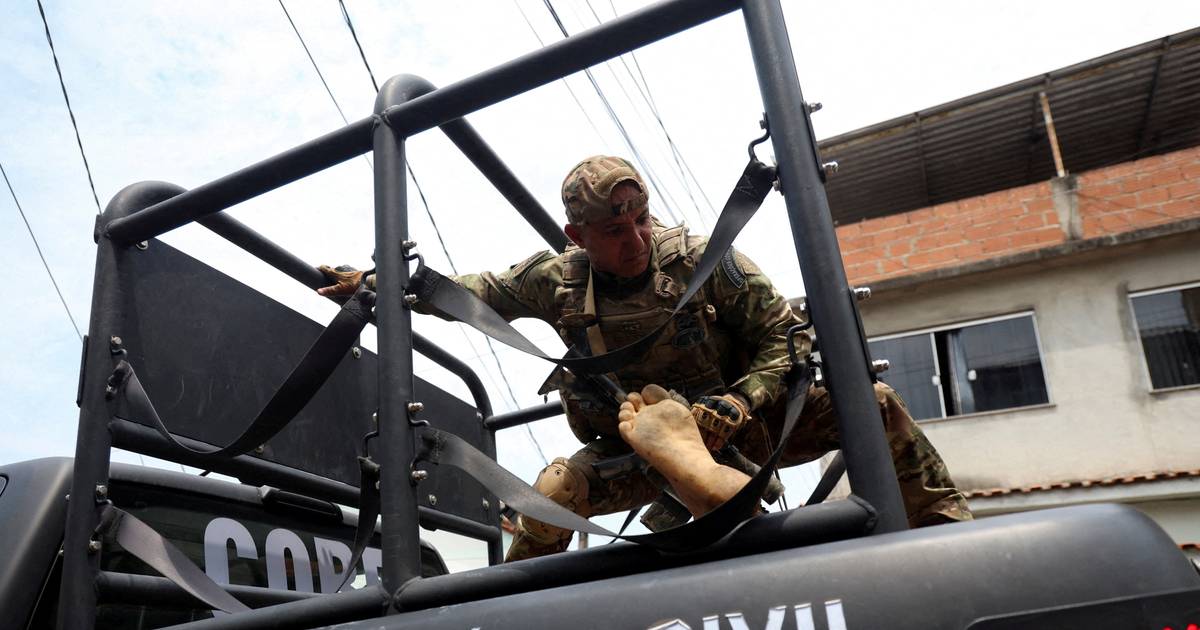 Comando Vermelho paralisa parte do Rio de Janeiro como represália por megaoperação policial