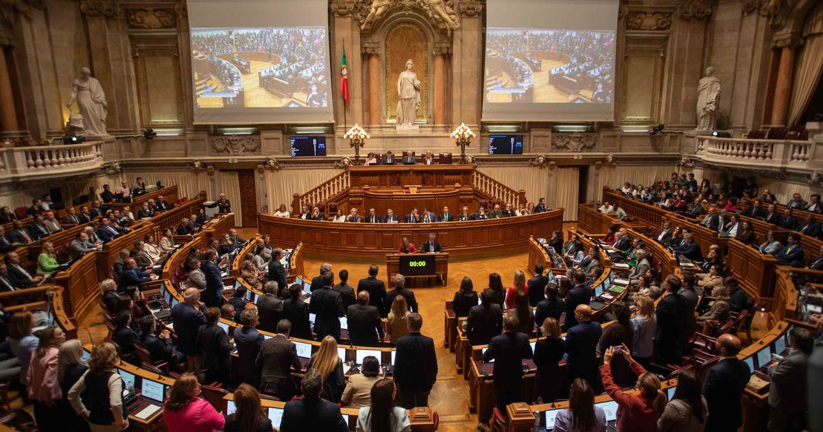 Orçamento tem sido pouco alterado: votação na especialidade entra no terceiro dia