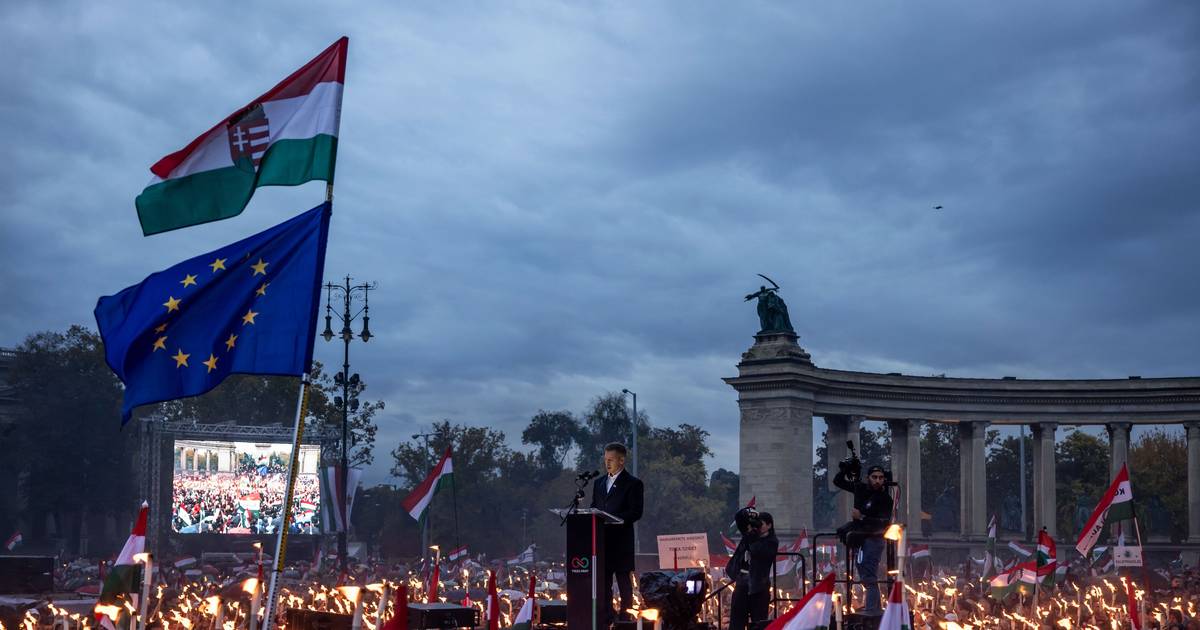 Hungria em ebulição: “As pessoas aguardavam um salvador” e Péter Magyar é o homem que pode pôr fim a 15 anos de domínio de Viktor Orbán