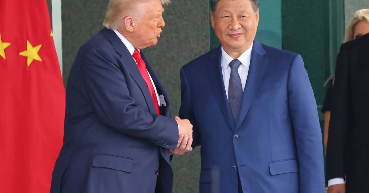 Trump reduz tarifas sobre a China para 10% após reunião “incrível” com Xi Jinping