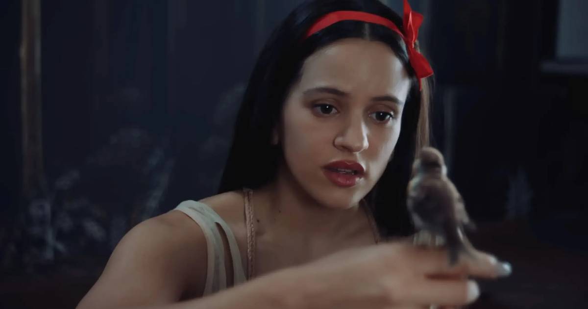 Rosalía canta em 13 línguas no novo álbum e o português deverá ser uma delas