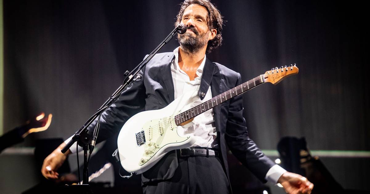 “Ele é um dos maiores do nosso país, é a nossa Madonna”: a grande festa rock and roll de Miguel Araújo na Meo Arena