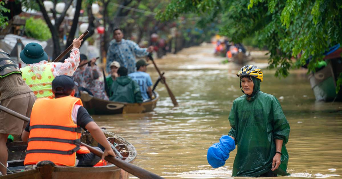 Sobe para 35 número de vítimas mortais nas inundações no Vietname