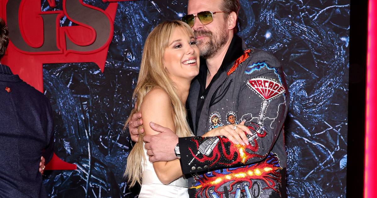 Turbulência em “Stranger Things”: Millie Bobby Brown acusa David Harbour de assédio e 'bullying'