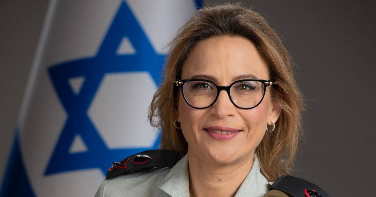 Ex-provedora das Forças Armadas de Israel detida por divulgar vídeo de soldados a abusarem de preso palestiniano