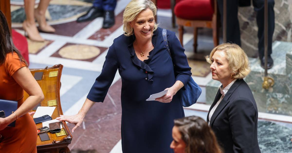 Cordão sanitário quebrado em França: como a extrema-direita conseguiu a sua primeira vitória parlamentar desde 1940