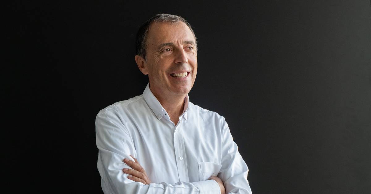 “Vivia numa aldeia de Seia e um dia o relógio da capela avariou. Cheguei a casa e disse ao meu pai que queria tirar um curso de eletrónica”