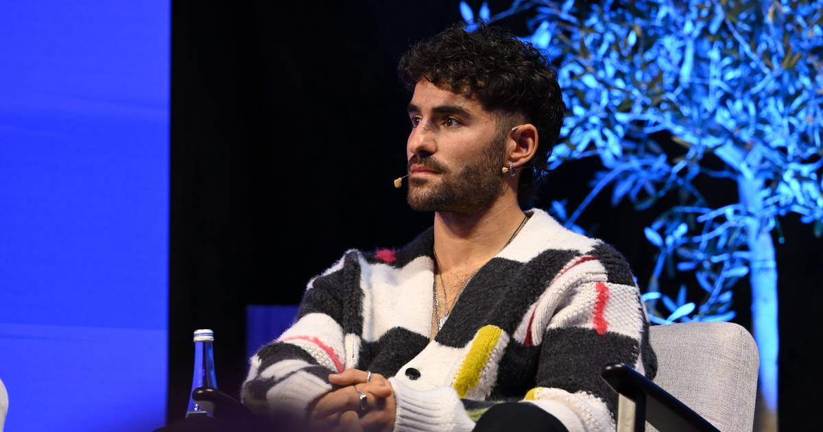 José Condessa: “Antes da série, pelo estigma que havia, diziam que eram da Ribeira Grande. Hoje dizem com orgulho que são de Rabo de Peixe”