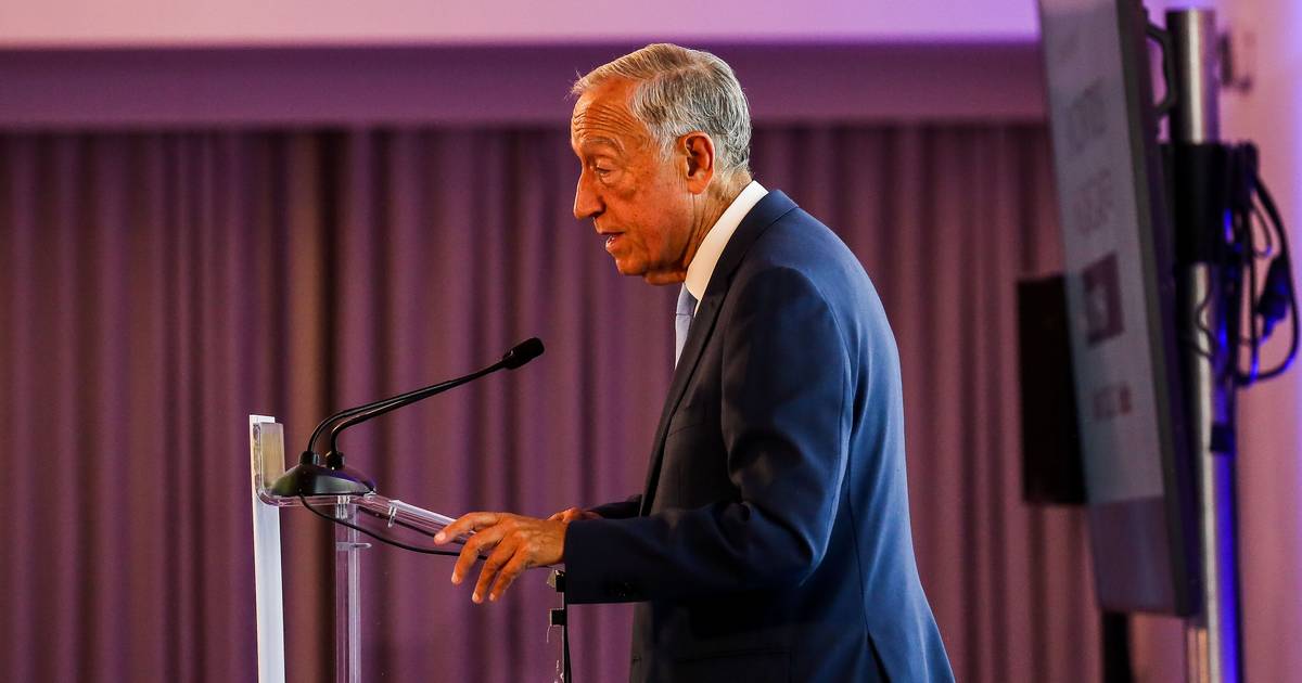 Marcelo internado no Hospital de S. João, no Porto