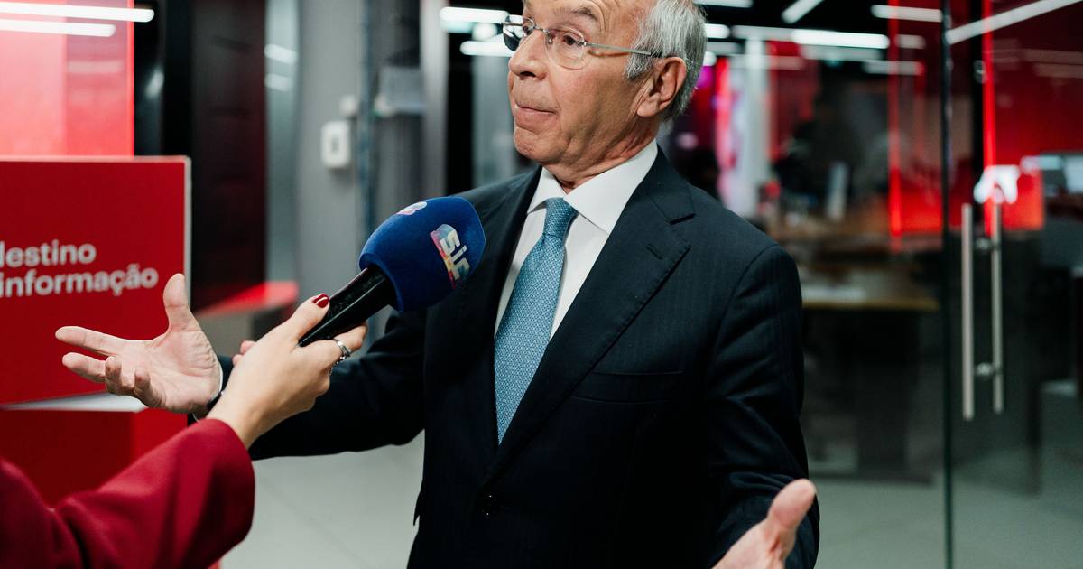 Candidatura de Mendes nega pressões sobre Cotrim e acusa: "Forma indigna de fazer política"