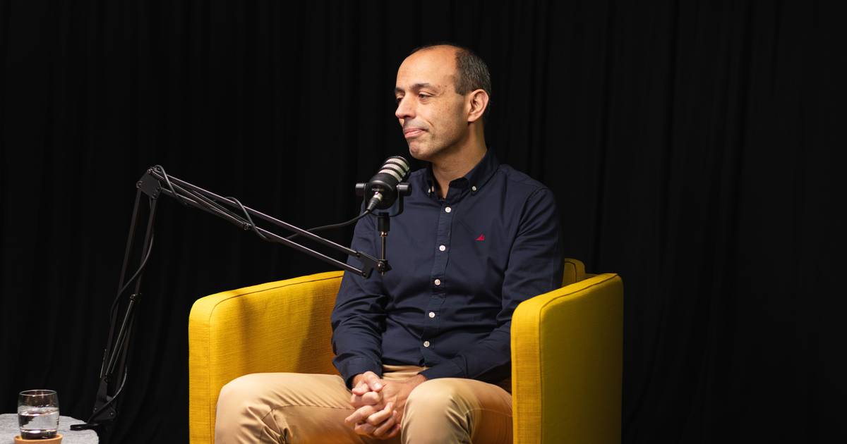 “Ainda não estamos no ponto de tirar o volante e os pedais do carro e o condutor passar a estar como num sofá, mas podemos vir a estar”