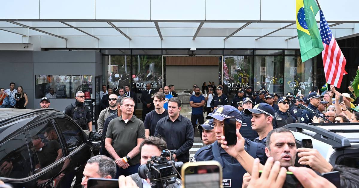 Bolsonaro detido para garantir “ordem pública”: risco é “real”; o que se sabe para já e o que pode seguir-se?