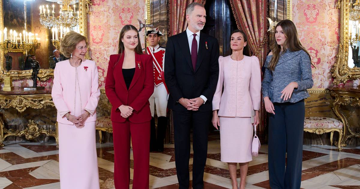 Juan Carlos é o maior ausente na festa dos 50 anos da sua subida ao trono