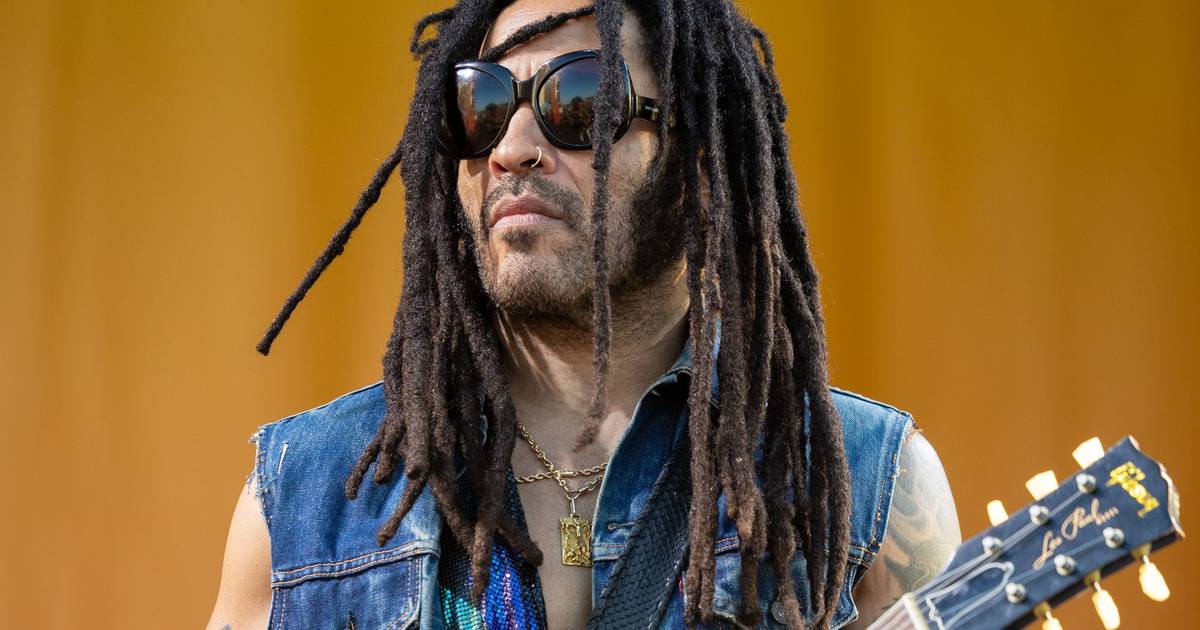 “Sabem o puxão que têm de dar para arrancar isto da minha cabeça?”: Lenny Kravitz queixa-se de jovem fã australiana