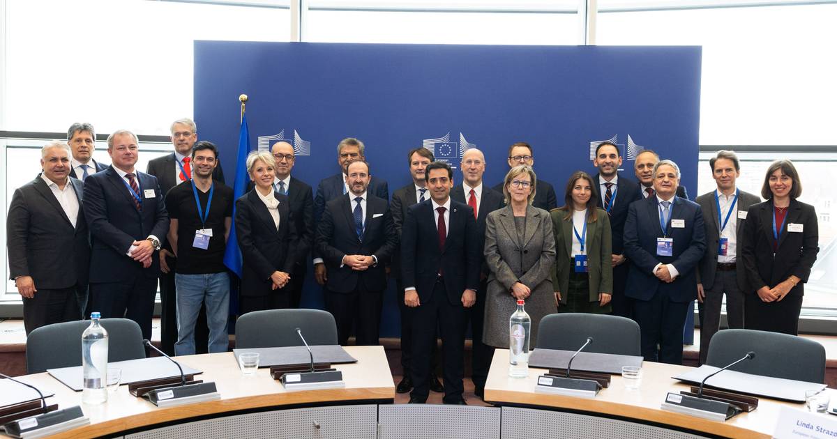 Maria Luís Albuquerque claims that banking is "central to Europe's competitiveness" but "frictions need to be eliminated"