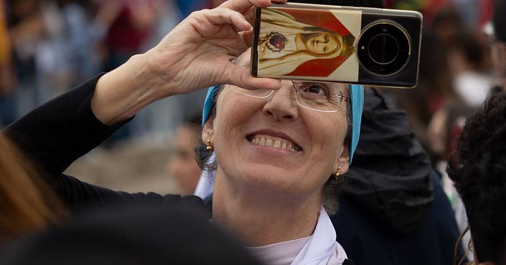 Papa defende educação de todas as jovens para combater violência contra mulheres