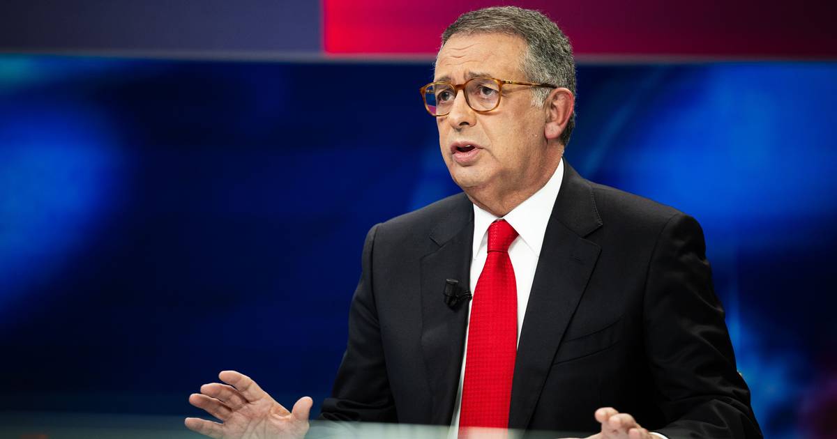 Presidenciais: António José Seguro desafia governo a retirar proposta laboral