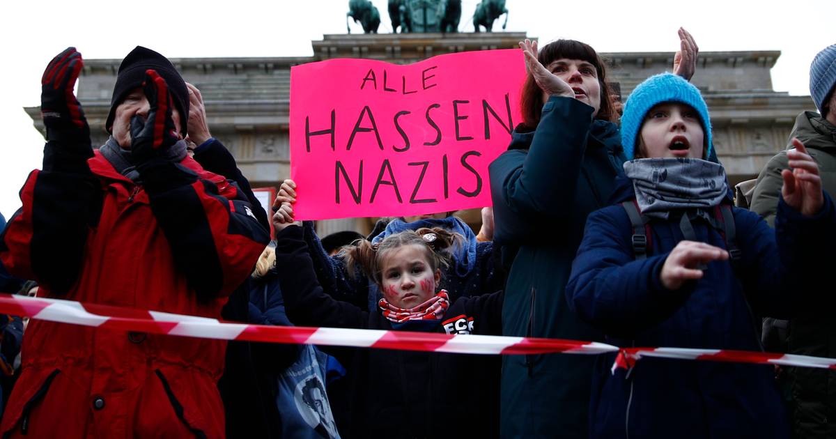 Discurso “à Hitler” abala nova juventude da extrema-direita alemã