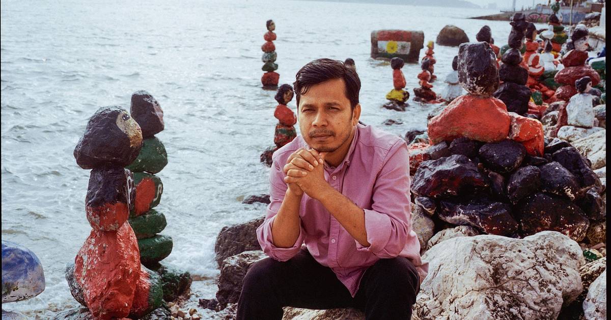 Os imigrantes encostados à parede no Martim Moniz voltam-se para sabermos quem são: o teatro de Marco Martins olha nos olhos da realidade