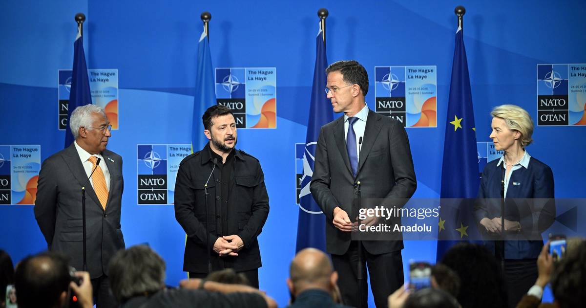 Zelensky em busca de "apoio inabalável" da UE para resistir nas negociações de Trump