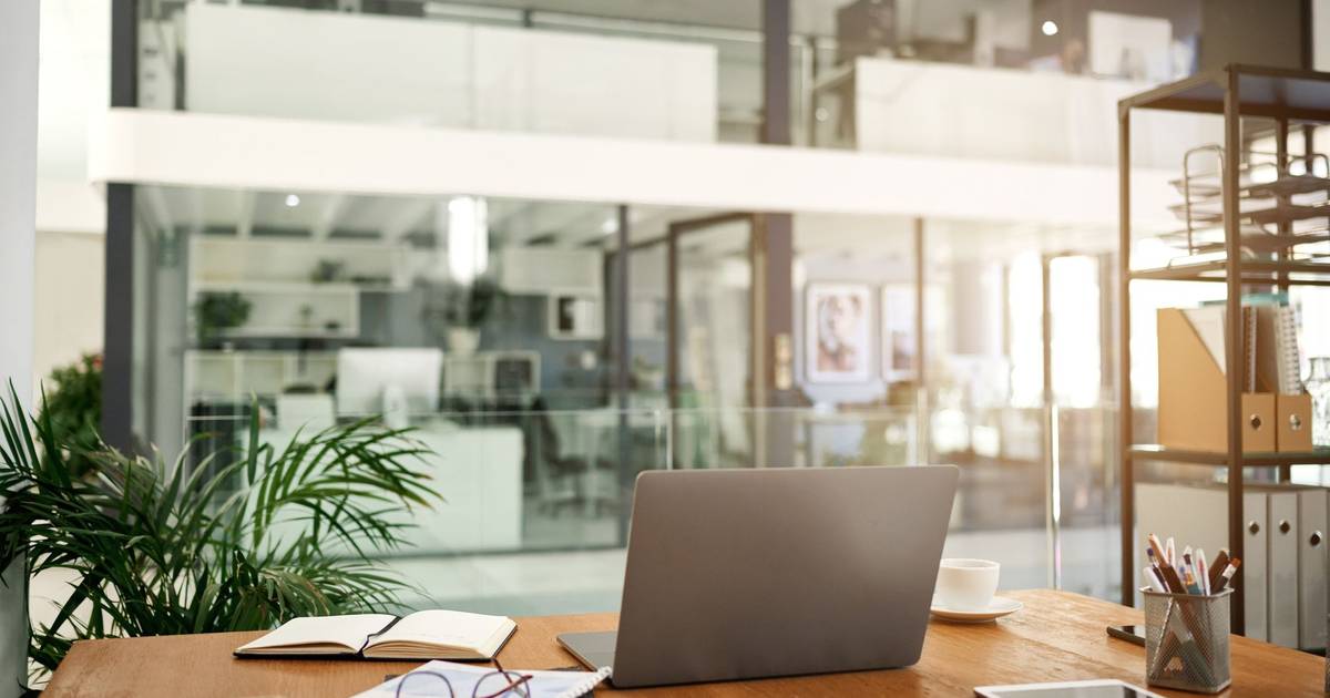 Como uma secretária arrumada aumenta a produtividade